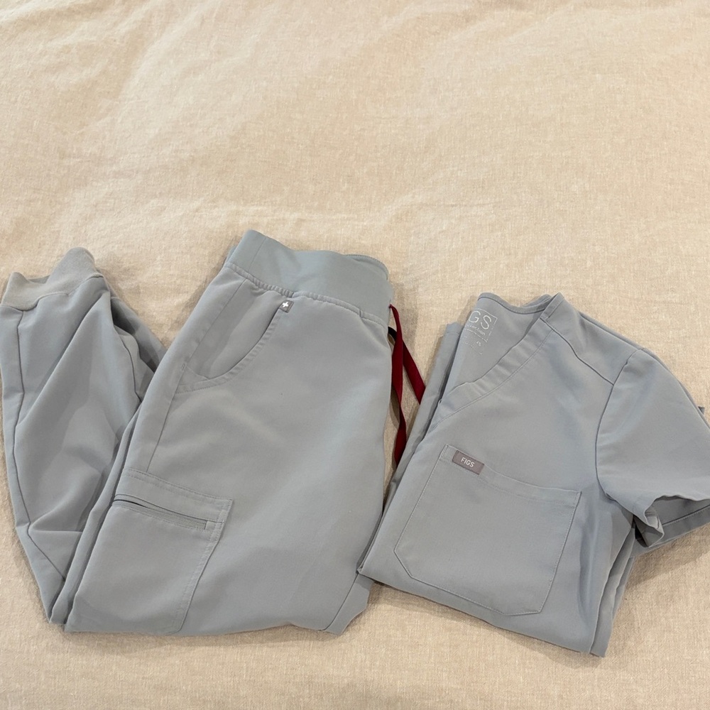 Figs Cement Gray Scrub Set